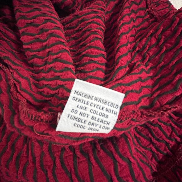 Habitat Womens Small Red Black Textured Knit Tunic Top Small 3/4 Sleeve Stretch - Picture 7 of 8